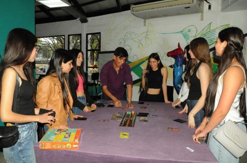 Intensa agenda de actividades de las candidatas a representante Capital