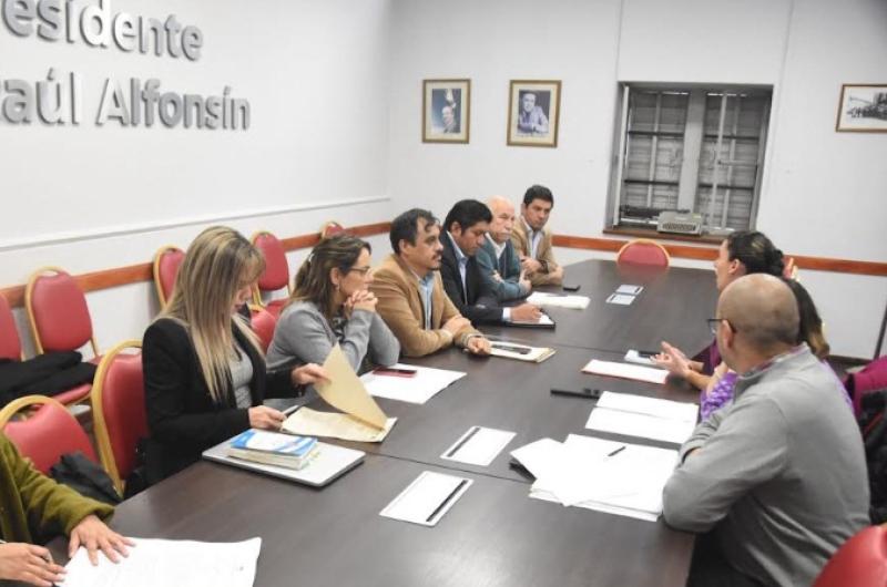 Parlamentarios analizan cambios a la Ley de Residencias Meacutedicas