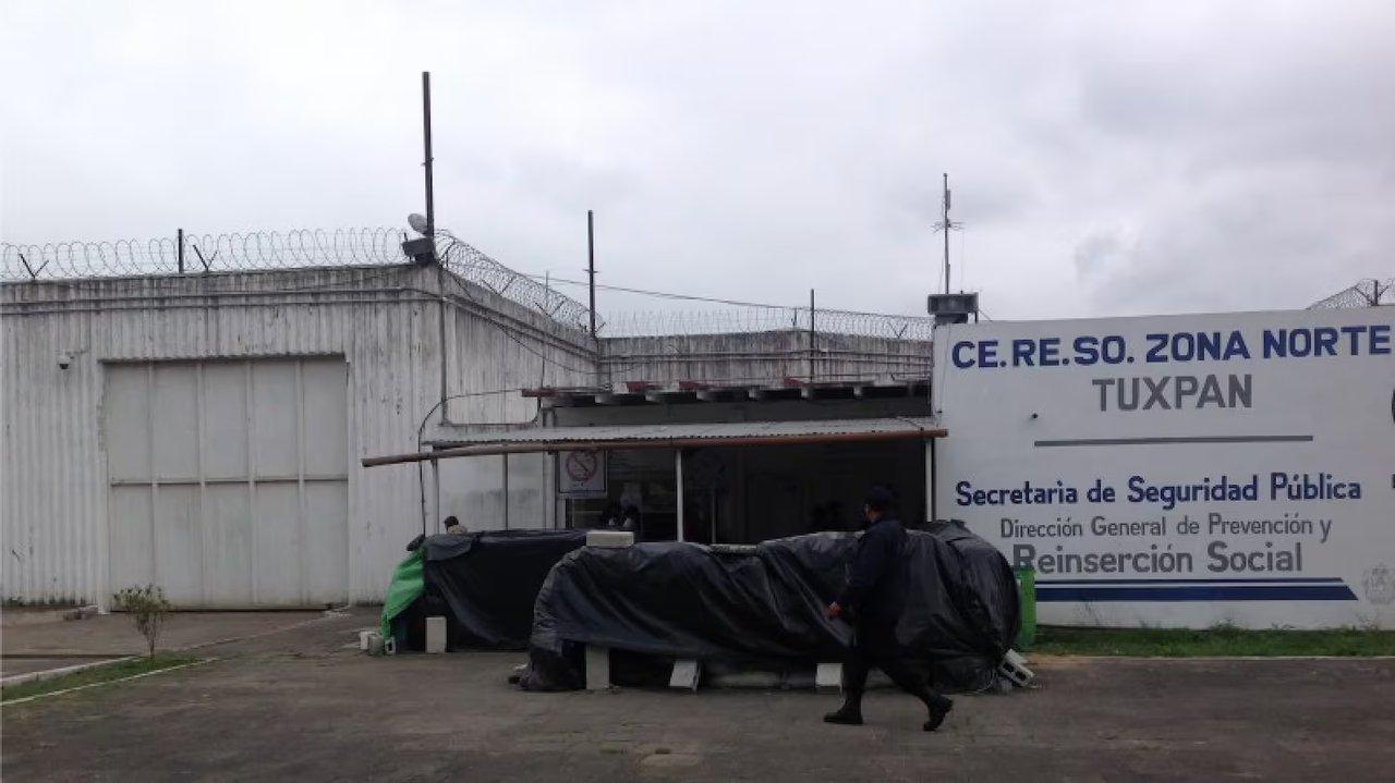 Meacutexico- un motiacuten en el penal de Veracruz deja al menos siete muertos 