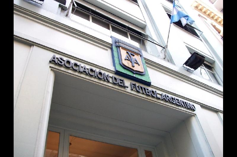 La AFA reglamentoacute la Licencia Pro para Directores Deportivos- seraacute obligatoria desde 2026