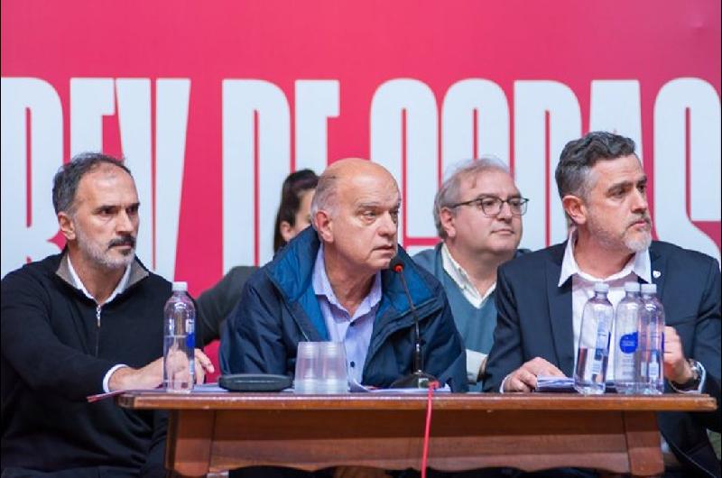 Grindetti arremetioacute contra Angulo tras sus dichos- ldquoTiene actitudes inexplicablesrdquo