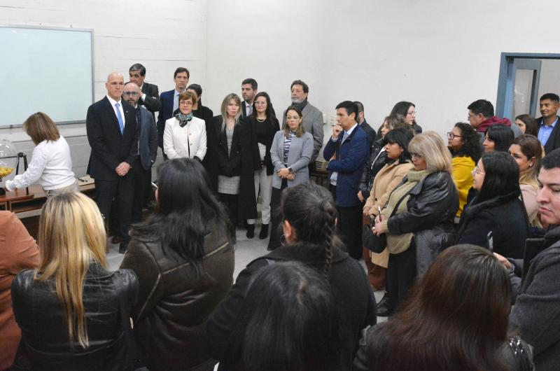 Evaluacutean postulantes a desempentildearse como defensores puacuteblicos oficiales