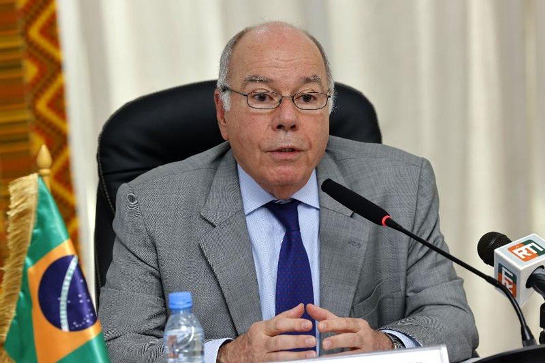 El canciller de Brasil denuncioacute ldquocolusioacutenrdquo entre fuerzas internas y extranjeras contra la soberaniacutea nacional