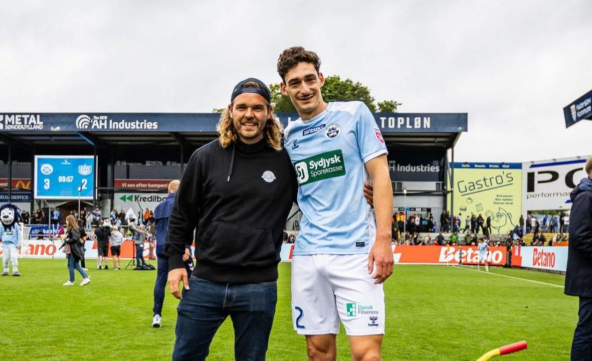 En Dinamarca compiten con el Chiqui Tapia- el insoacutelito premio al mejor jugador de un partido