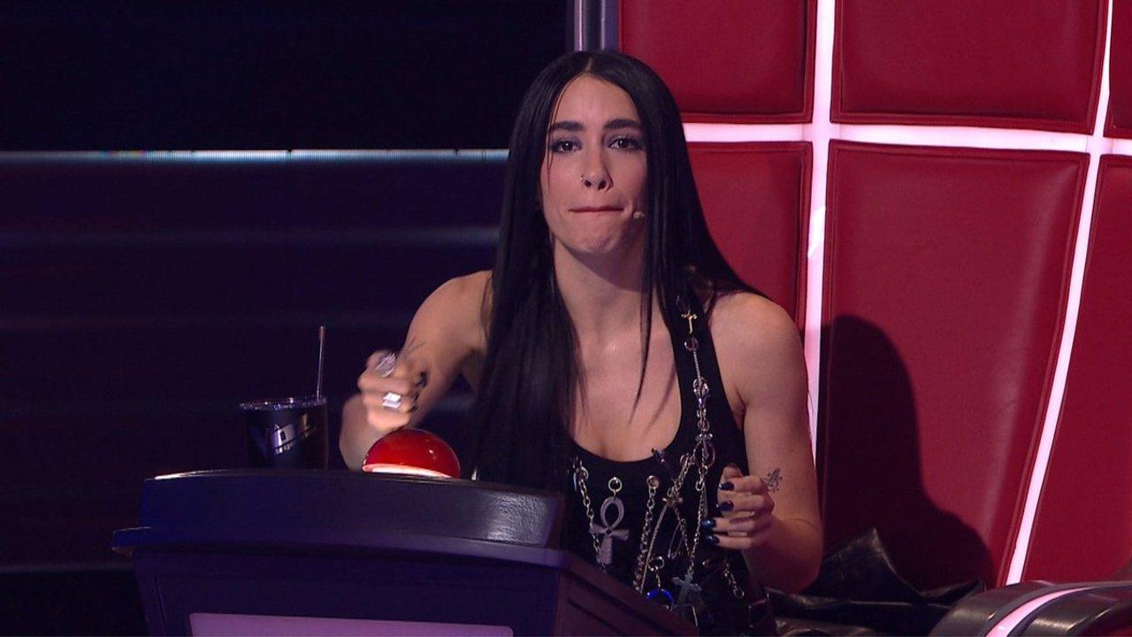 iquestLali Espoacutesito incumplioacute una regla de las batallas de La Voz Argentina La explicacioacuten de un productor
