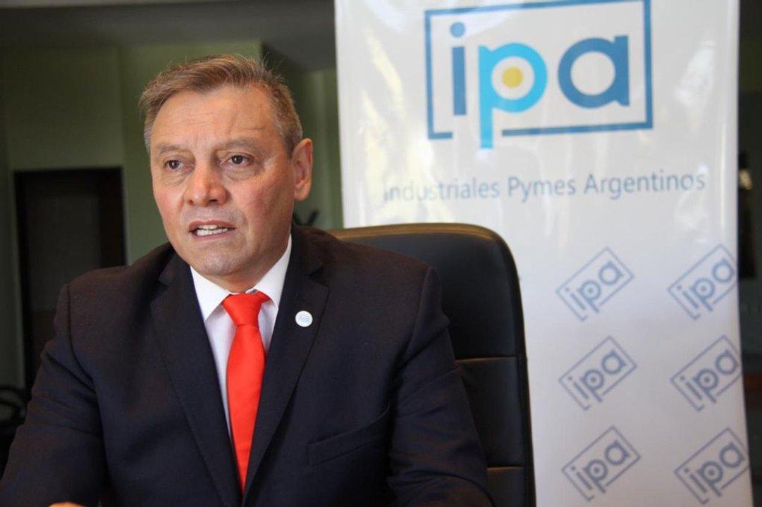 Quejas por el posible cierre de la Secretariacutea Pyme