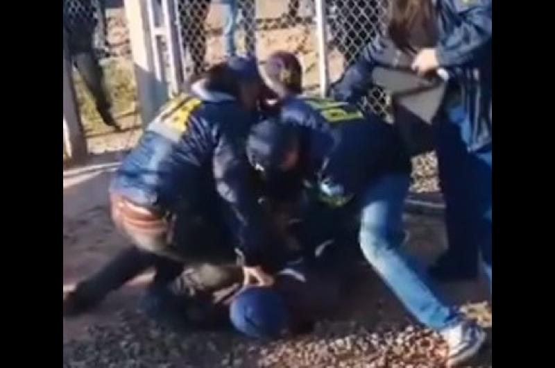 Bregman contra Bullrich- Trata brutalmente a los trabajadores que reclaman por sus puestos