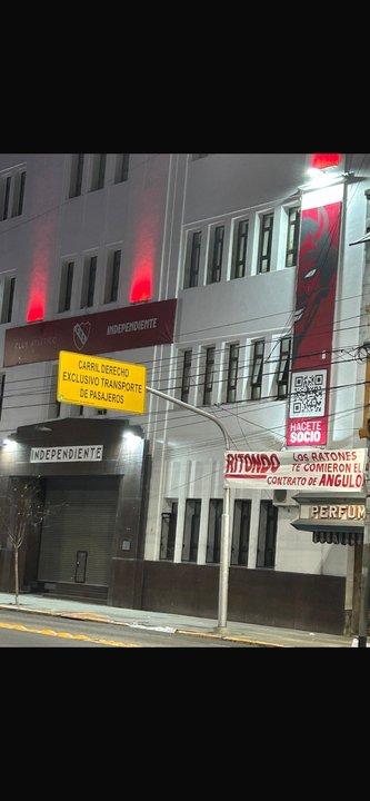 Clima caliente en Avellaneda- pasacalles contra la dirigencia de Independiente