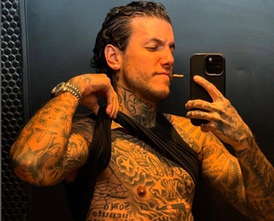 Alex Caniggia- Tengo a mi hermana bloqueada de todos lados