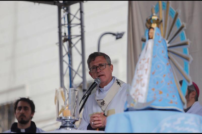 Garciacutea Cuerva en el Diacutea de San Cayetano- ldquoNadie se salva solordquo