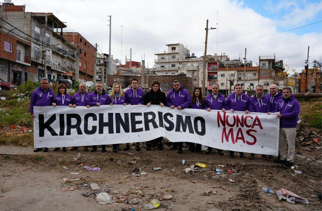 Kirchnerismo Nunca Maacutes- la poleacutemica campantildea de La Libertad Avanza en la provincia de Buenos Aires