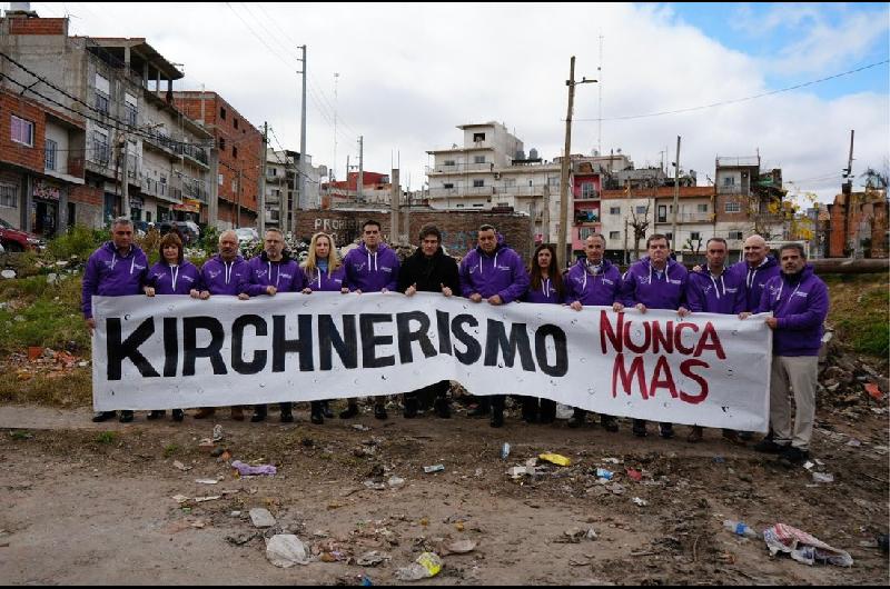 Kirchnerismo Nunca Maacutes- la poleacutemica campantildea de La Libertad Avanza en la provincia de Buenos Aires