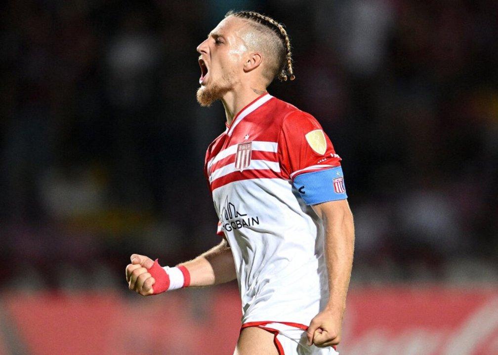 Boca ofrecioacute 25 millones de doacutelares por Ascaciacutebar y la cesioacuten de Rojo