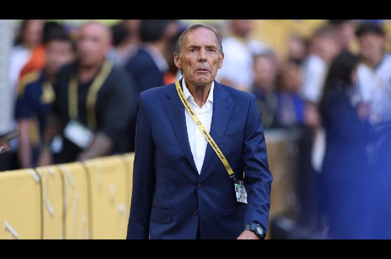 Boca recibe a Racing en un encuentro que podriacutea definir el futuro de Russo en el club