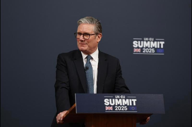El primer ministro britaacutenico dice que la escalada de Israel en Gaza es ldquoequivocadardquo
