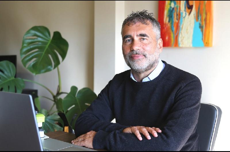 Economista acusoacute al Gobierno de mentir y priorizar un ajuste fiscal sin visioacuten de desarrollo