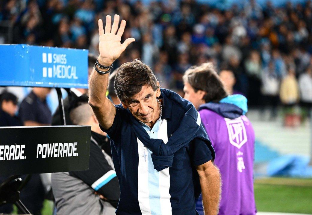 Gustavo Costas se mostroacute indignado con el arbitraje en el duelo ante Boca- Pasoacute lo de siempre foul foul