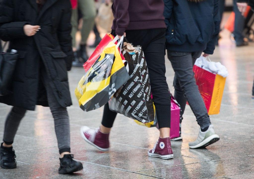 Las ventas minoristas no repuntan y cayeron a nivel mensual e interanual en julio