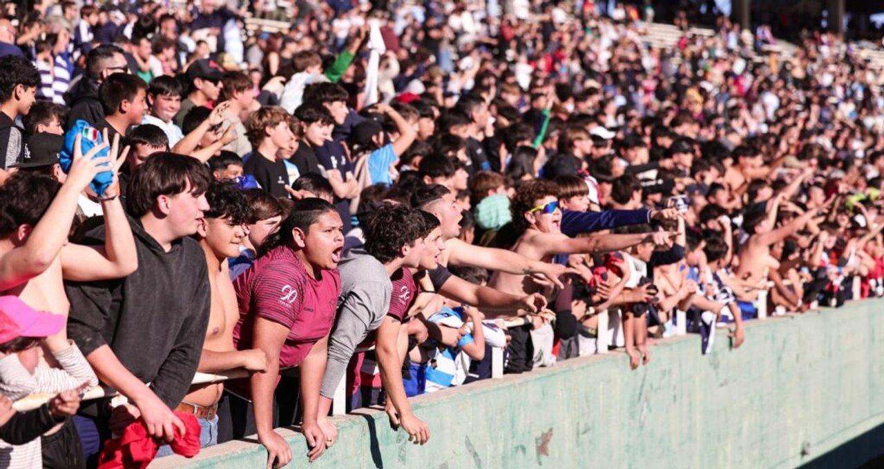 Maacutes de 10 mil personas asistieron al entrenamiento abierto de Los Pumas