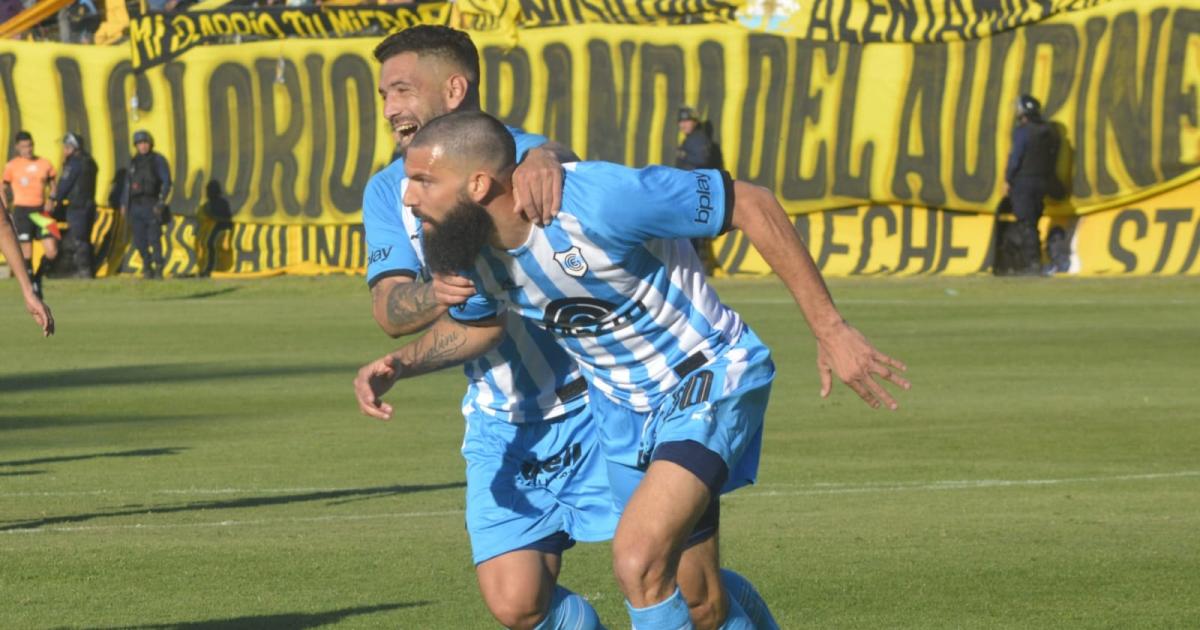 Gimnasia sigue vivo en una larga pelea que se definiraacute en el uacuteltimo capiacutetulo