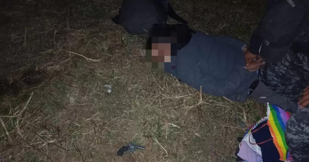 Un hombre fue detenido en barrio Martijena- poseiacutea un arma de fuego