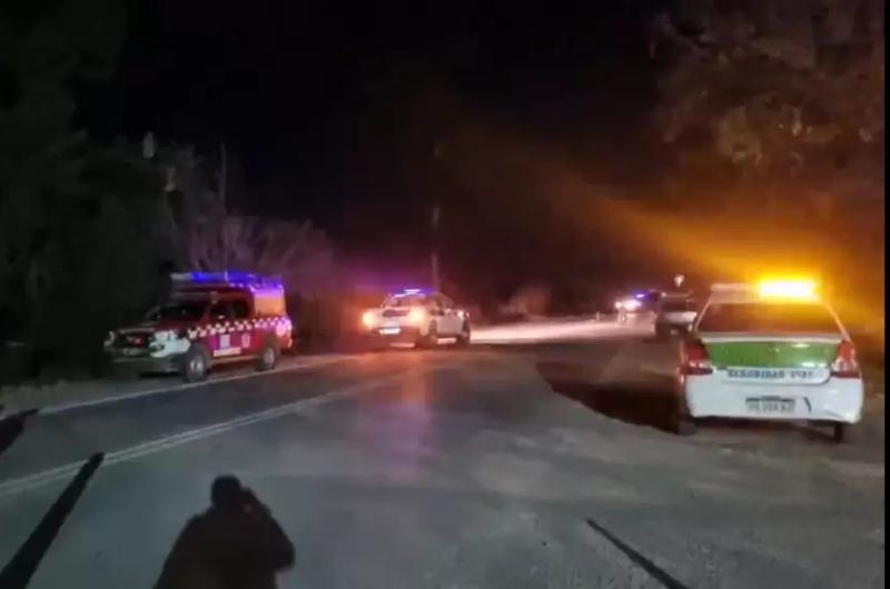Un motociclista murioacute tras chocar con un auto 