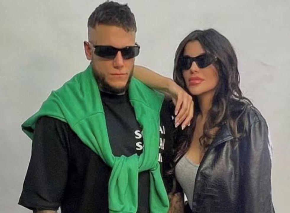 Poleacutemica en Por el mundo- Alex Caniggia se puso firme y pidioacute no grabar con Charlotte 