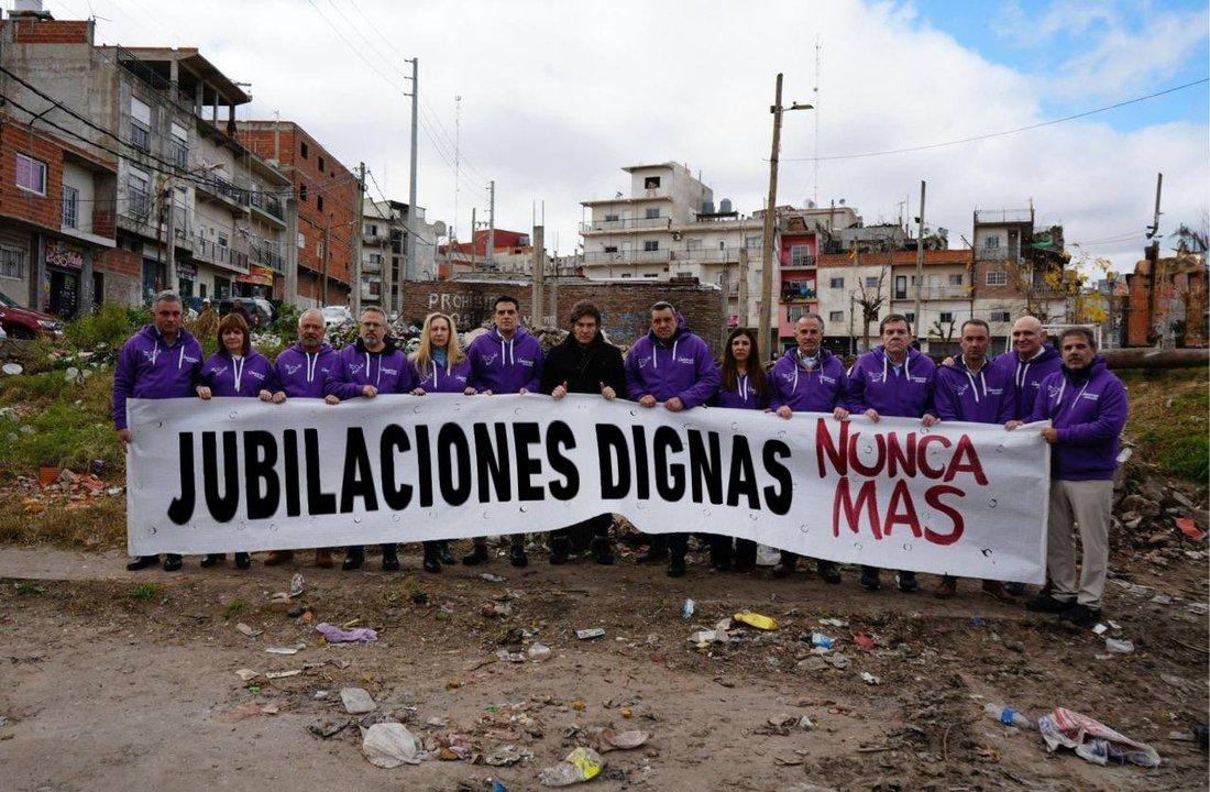 Un candidato de Milei llama a ldquoterminar con el kirchnerismordquo- ldquoEl conurbano parece un paiacutes del tercer mundordquo