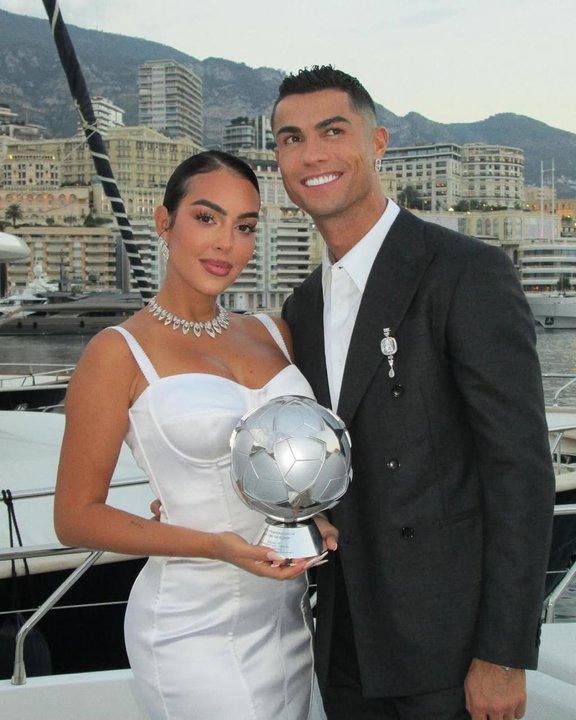 ldquoSiacute quierordquo- la foto con la que Georgina Rodriacuteguez confirmoacute que se casa con Cristiano Ronaldo