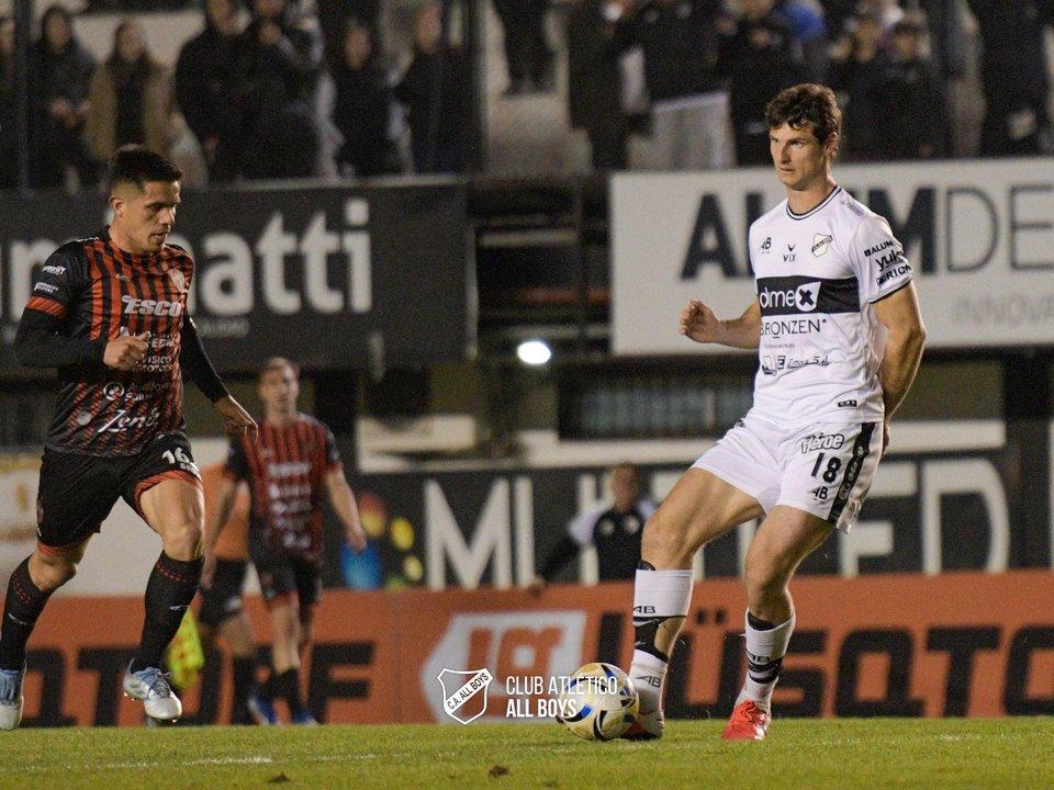Primera Nacional- Patronato cayoacute ante All Boys y se alejoacute de la cima de la Zona A
