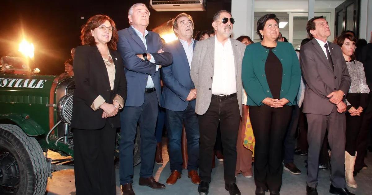 Una nueva obra emblemaacutetica inauguraron en Jujuy y van 