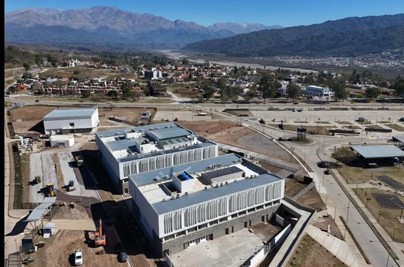 Una nueva obra emblemaacutetica inauguraron en Jujuy y van 