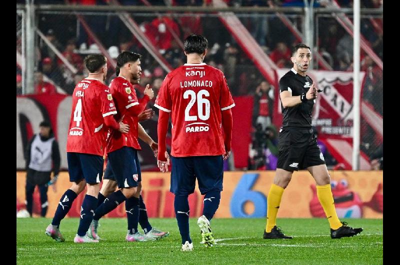 Copa Sudamericana- Independiente va por un triunfo ante Universidad de Chile para cortar con su mala racha