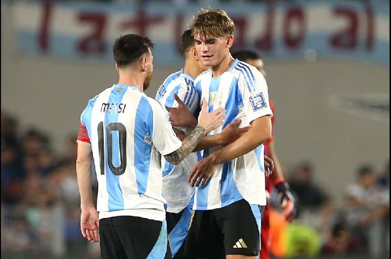 Nicolaacutes Paz reveloacute que su suentildeo es jugar el Mundial con la Seleccioacuten argentina
