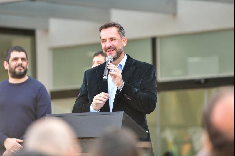 Ariel Sujarchuk inauguroacute la Cliacutenica de Alta Complejidad Manuel Belgrano en Escobar 