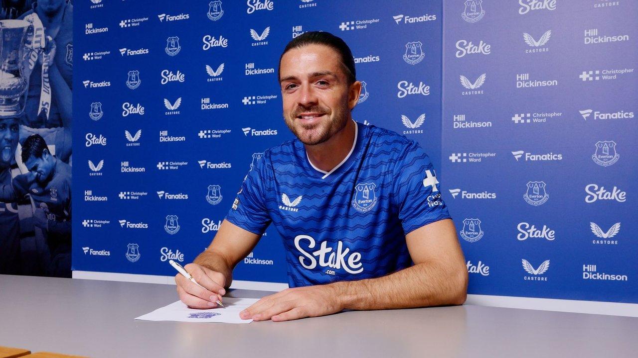La compra maacutes cara en la historia del Manchester City fue cedida al Everton por bajo rendimiento