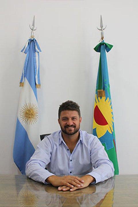 Intendente peronista sobre una posible candidatura de Maacuteximo Kirchner- ldquoHay que discutirlardquo