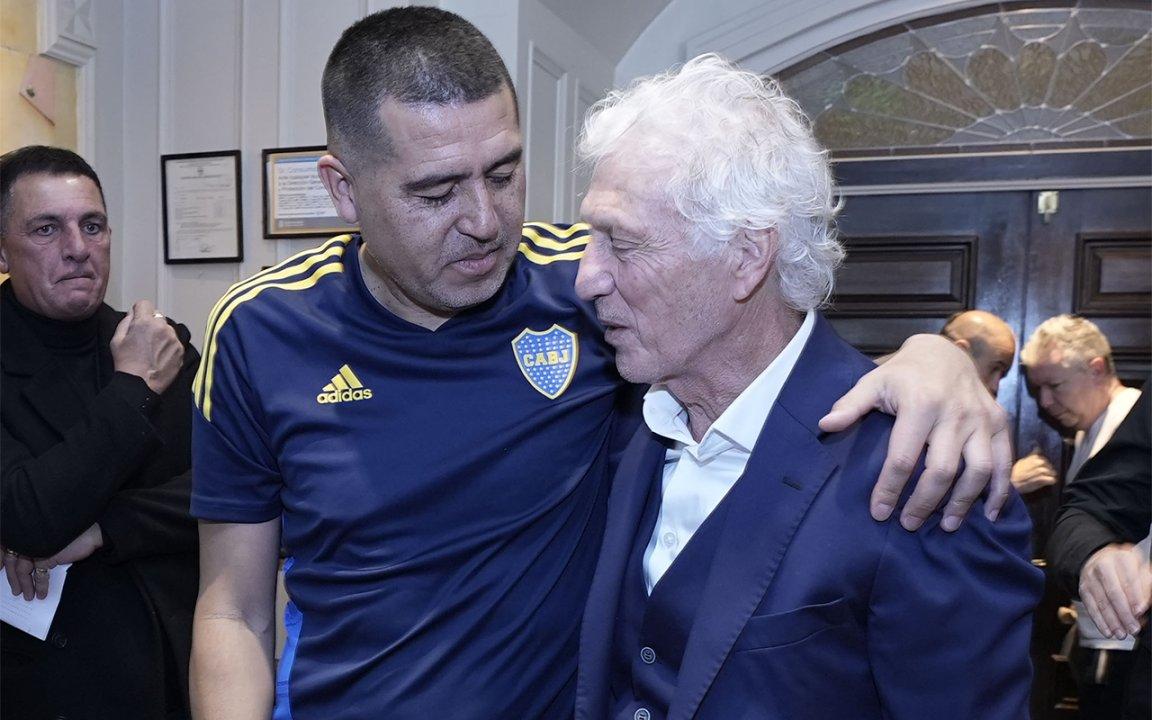 Lo quieren como manager deportivo- Boca llamoacute a Peacutekerman