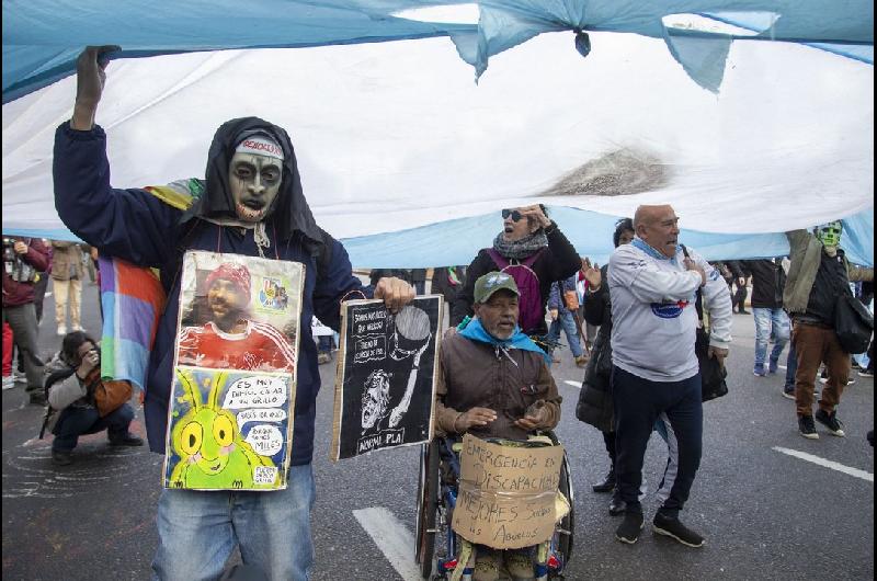 ldquoSupermieacutercolesrdquo de protestas- dos personas demoradas durante la movilizacioacuten de los jubilados
