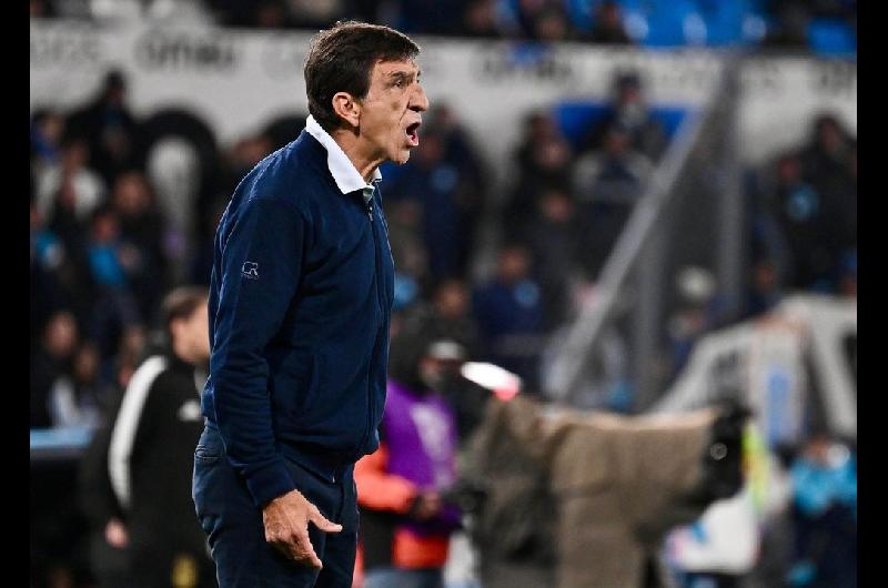 Torneo Clausura- Costas prepara un mix en Racing para recibir a Tigre