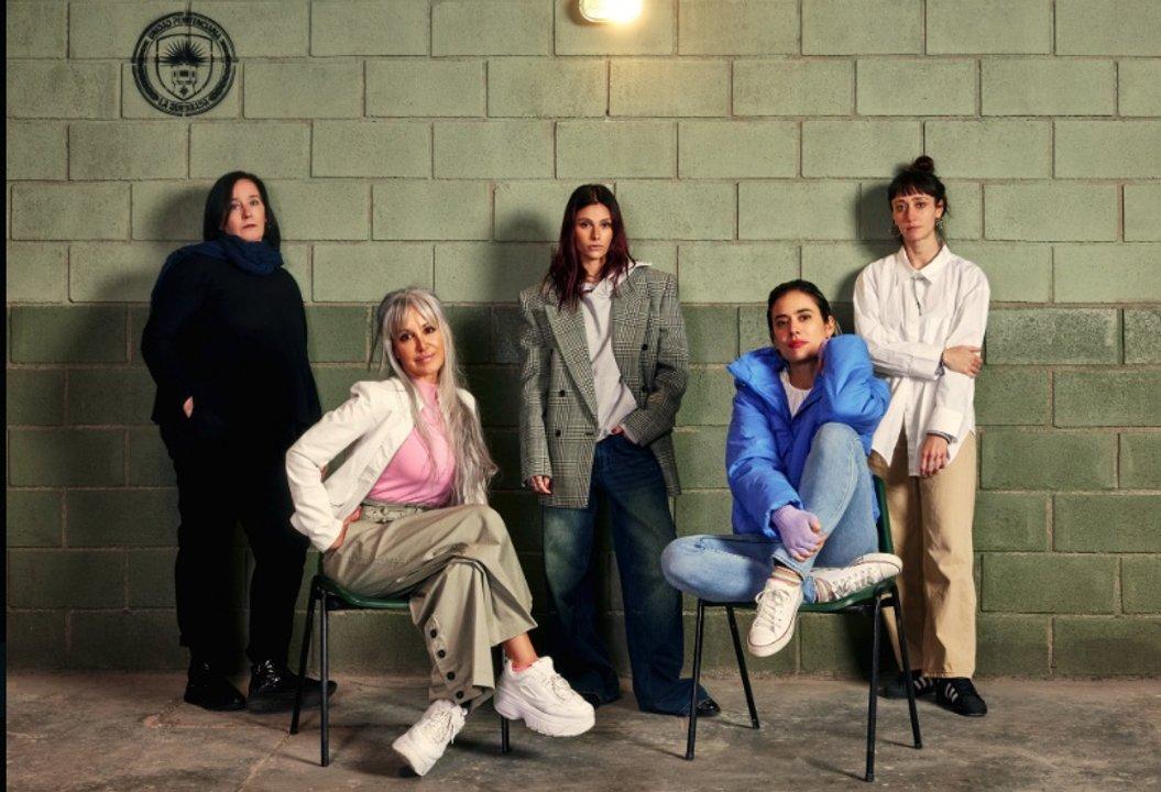 Quieacuten es quieacuten en En el Barro- reparto y personajes de la nueva serie de Netflix