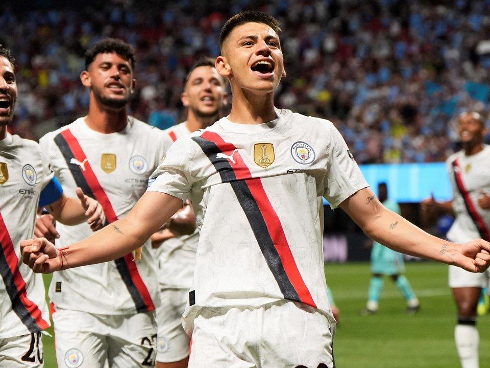 Echeverri recibioacute otra oferta para irse del Manchester City