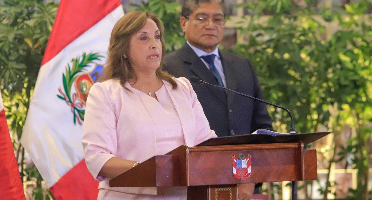 Boluarte ratificoacute que Peruacute no cederaacute ni un centiacutemetro de su territorio