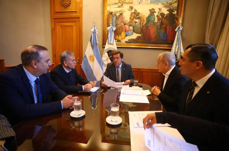 Apoyo oficial a la industria- extienden los creacuteditos contasas de intereacutes bonificadas
