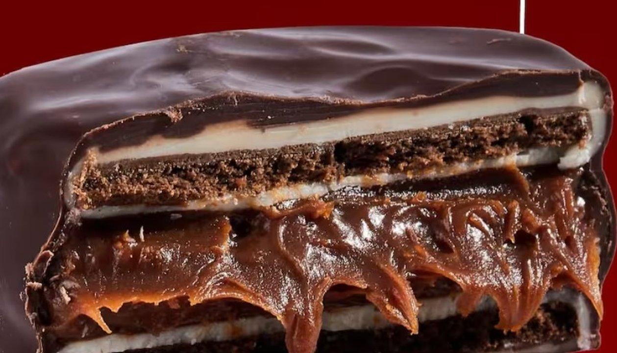 La guerra de los alfajores es a muerte- el chocolate y el dulce de leche se potencian contra el pistacho 