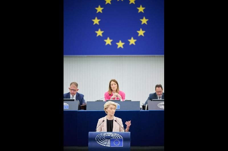 Comisioacuten Europea- ldquoEstamos dispuestos a colaborar con el presidente Trump y el presidente Zelenskirdquo