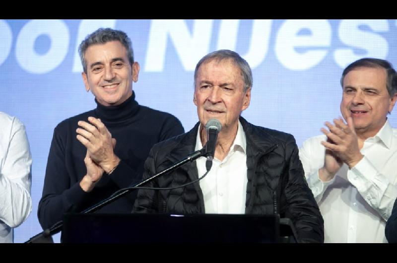 Con Schiaretti y Randazzo Provincias Unidas busca abrirse paso por la ldquoancha avenidardquo del medio