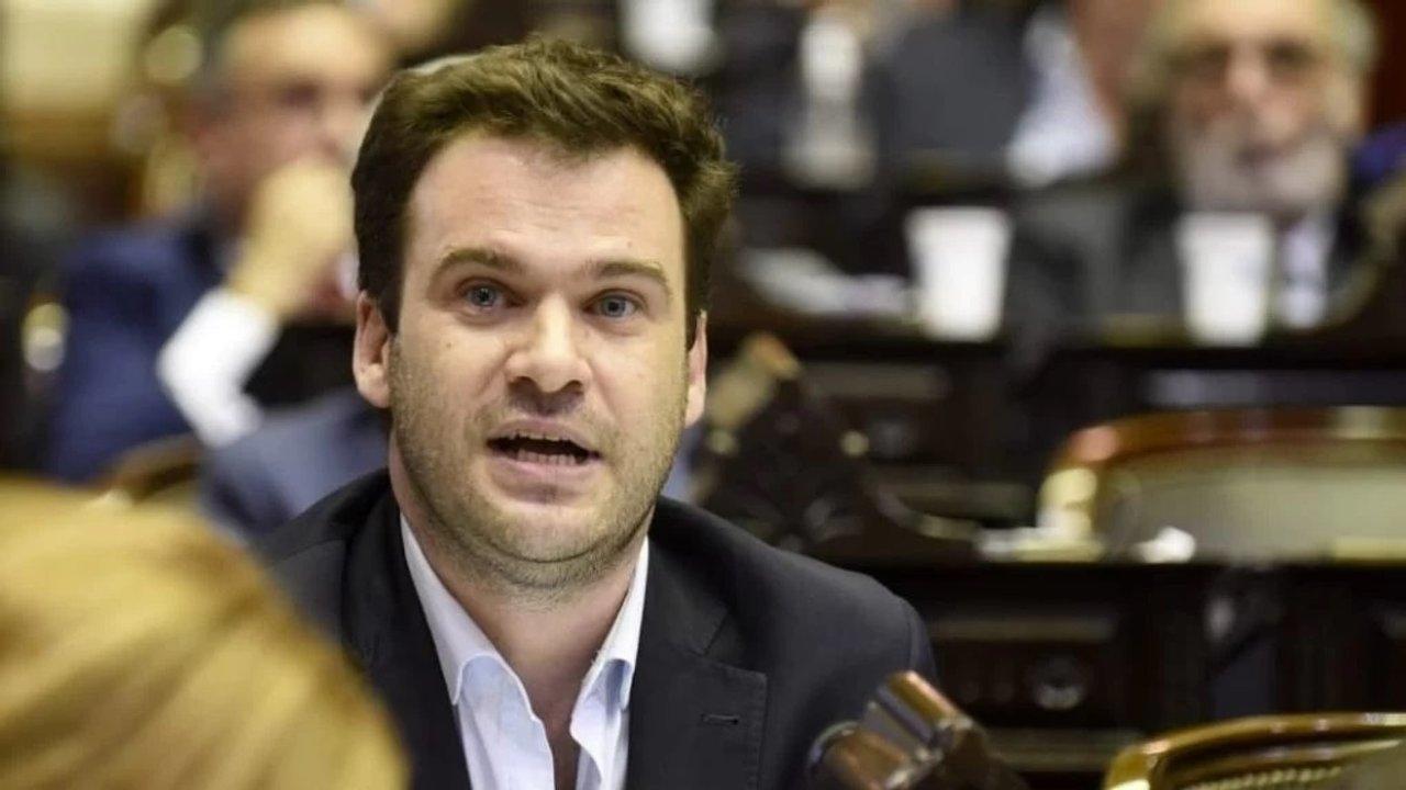 Juan Manuel Loacutepez seraacute candidato de la Coalicioacuten Ciacutevica en Buenos Aires