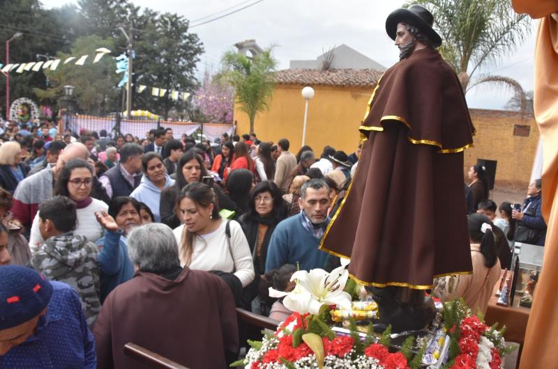 La feligresiacutea de Pampa Blanca celebroacute lasfiestas patronales en honor a San Roque