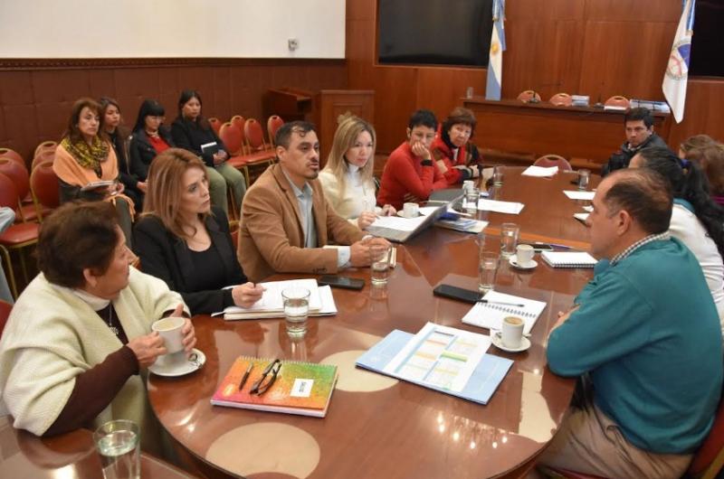Avanzan consultas para modificar Ley de Residencias en Ciencias de la Salud